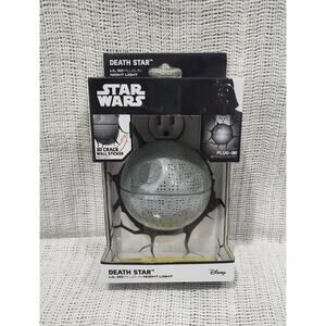 Star Wars Death Star 3D Plug-In Night Light Disney LED Auto On/Off